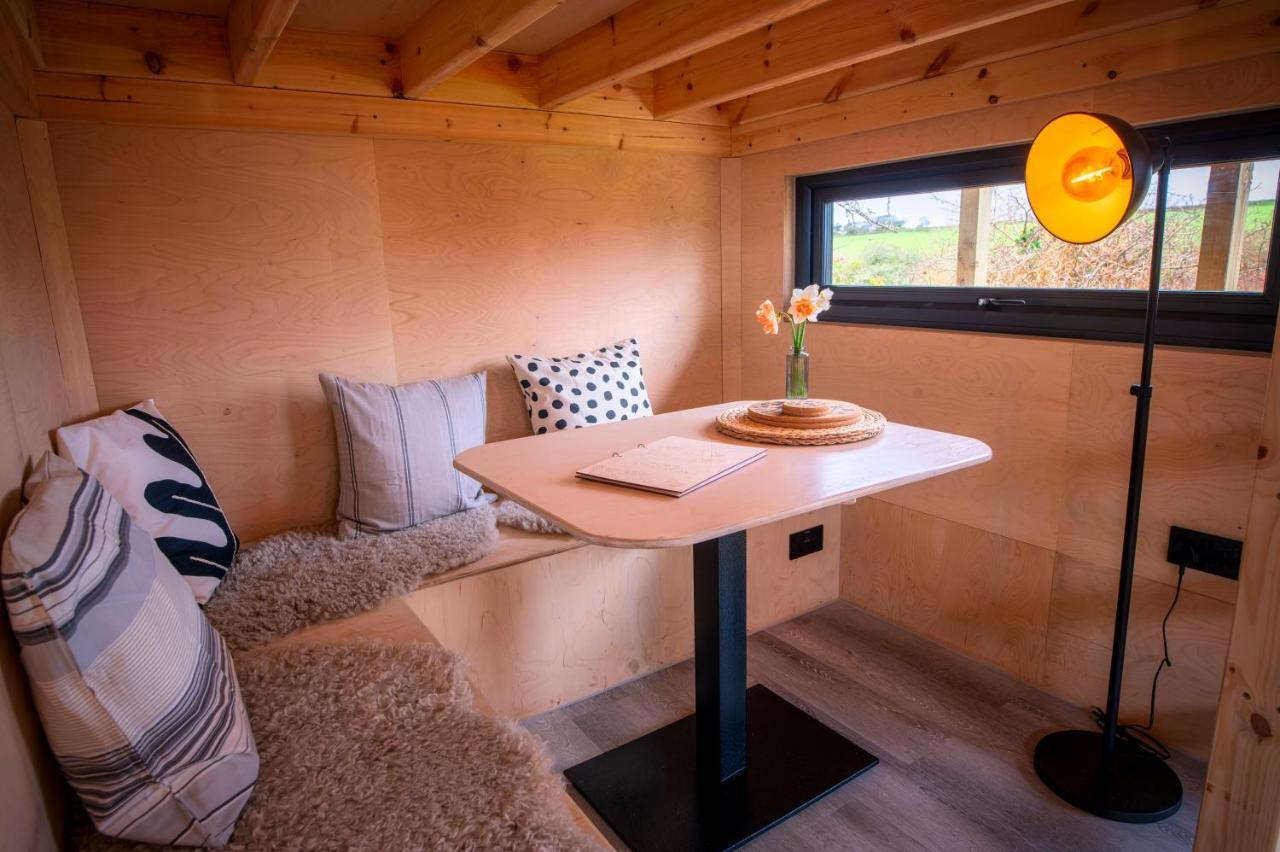 Luxury Glamping Cabin With Outdoor Bath On Cornish Flower Farm Τρούρο Εξωτερικό φωτογραφία