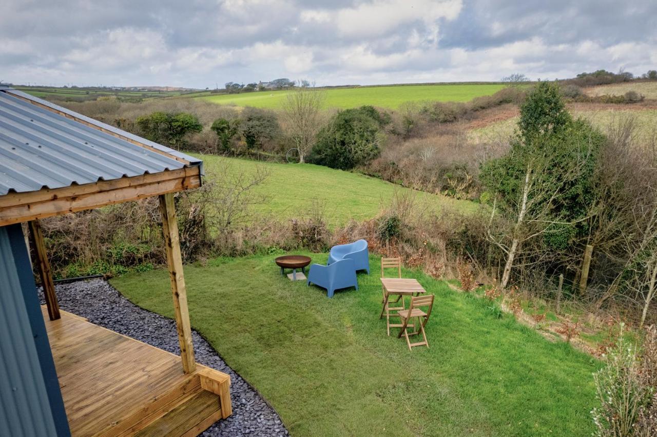 Luxury Glamping Cabin With Outdoor Bath On Cornish Flower Farm Τρούρο Εξωτερικό φωτογραφία