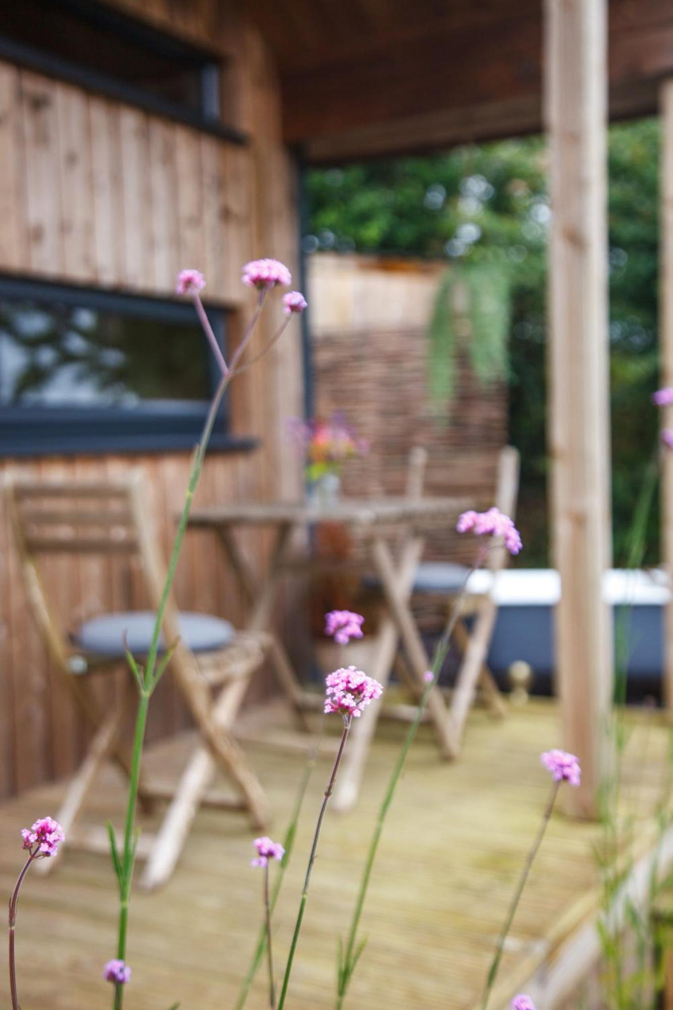 Luxury Glamping Cabin With Outdoor Bath On Cornish Flower Farm Τρούρο Εξωτερικό φωτογραφία